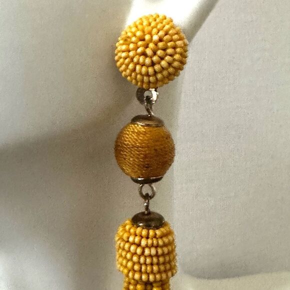 Long yellow beaded tassel earrings - Picture 5 of 7